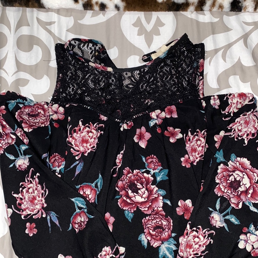 Floral top